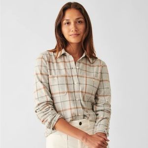 COPY - Women’s Faherty Legend Sweater Shirt, Size XS